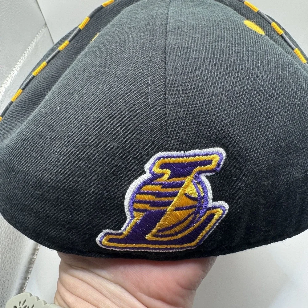 Los Angeles Lakers Black & Yellow Fitted Hat Size 7 1/2 NBA‎ Licensed Cap By UNK
